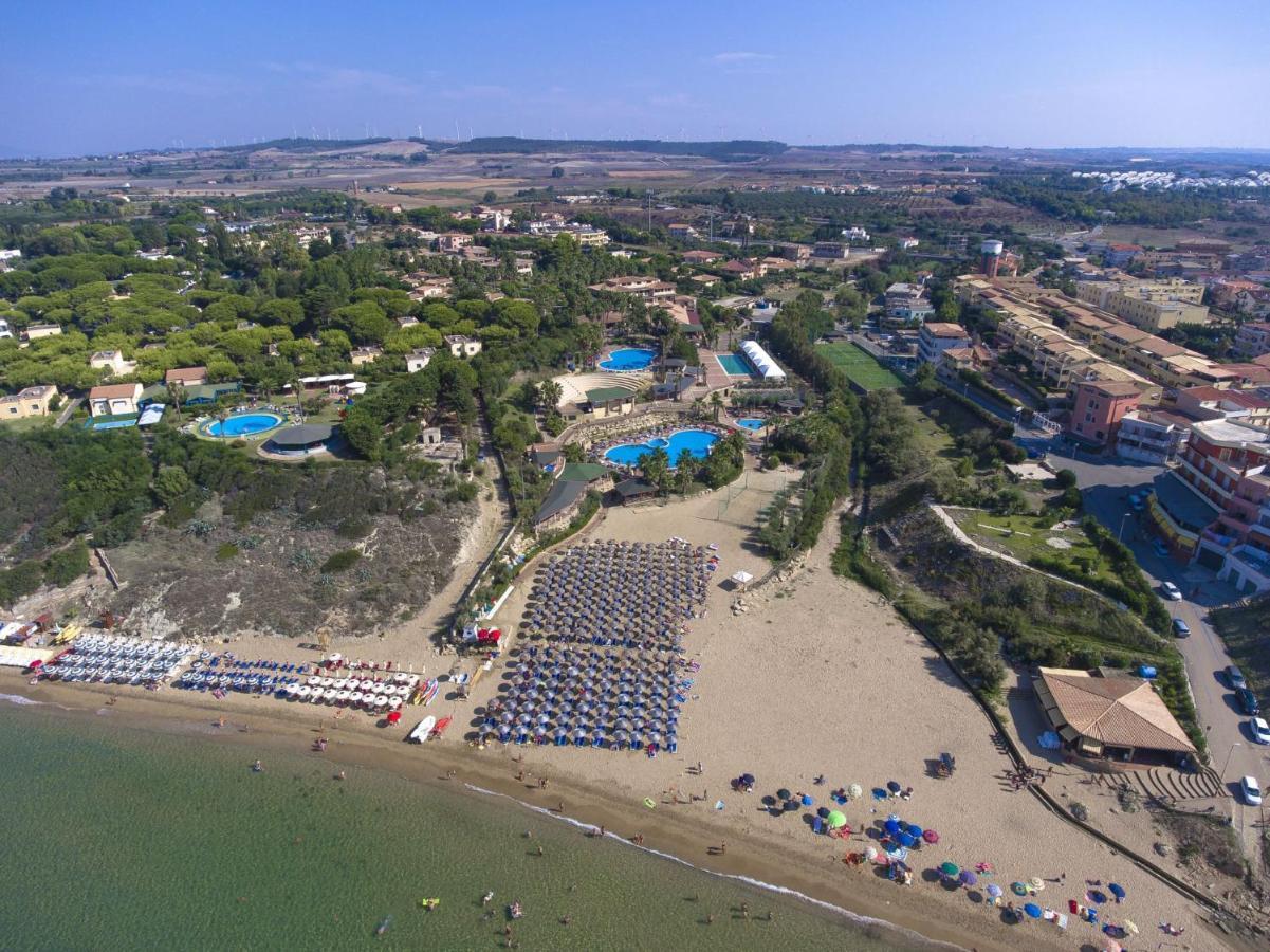 Th Le Castella - Baia Degli Dei Village Exterior photo
